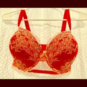Victoria’s Secret Bra 36DD NWOT